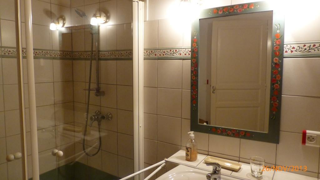 Couette Et Potager D'Antan Bed & Breakfast Melle  Room photo